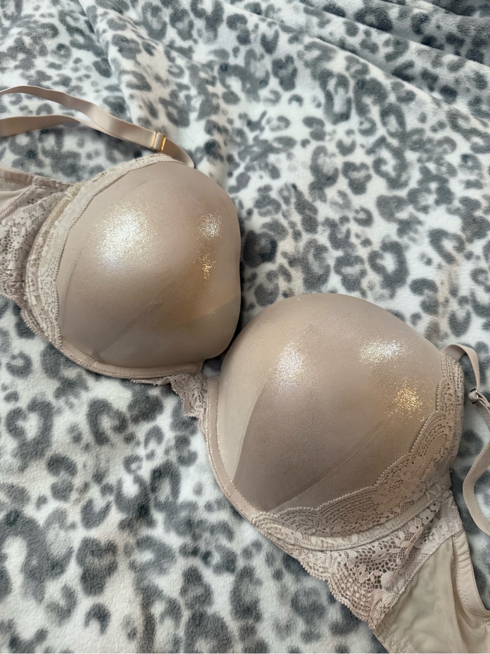 Victoria’s Secret Dream Angels 36DD Nude Lace Push-Up Bra